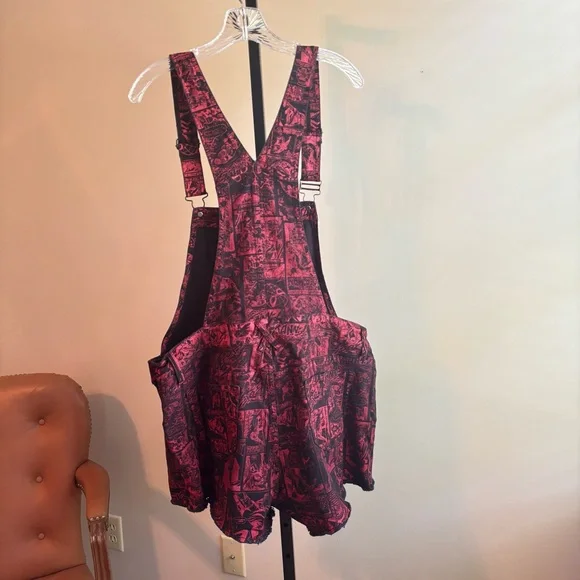 Marvel Her Universe Red Short Overalls - Picture 4 of 10